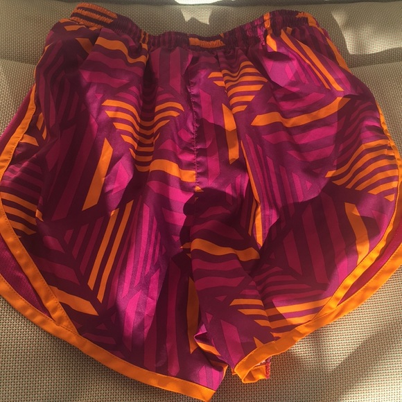 Xs perfect condition Nike dry fit one of a kind - Picture 5 of 5